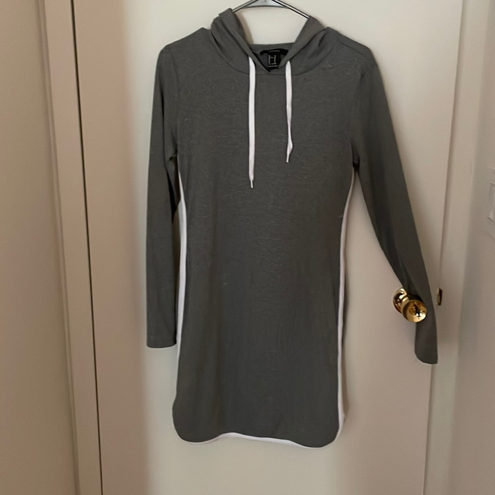 Forever 21 long sleeve hooded, no flaws, tried on only